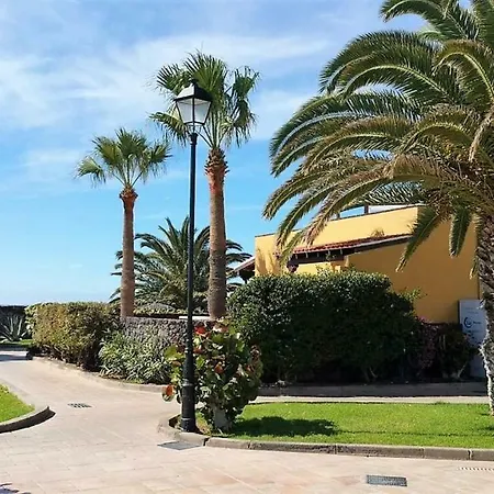 Rocas Del Mar Costa Del Silencio